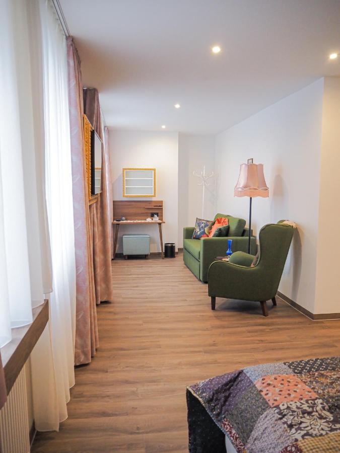 Tante Alma'S Muelheimer Hotel Mülheim an der Ruhr Екстериор снимка